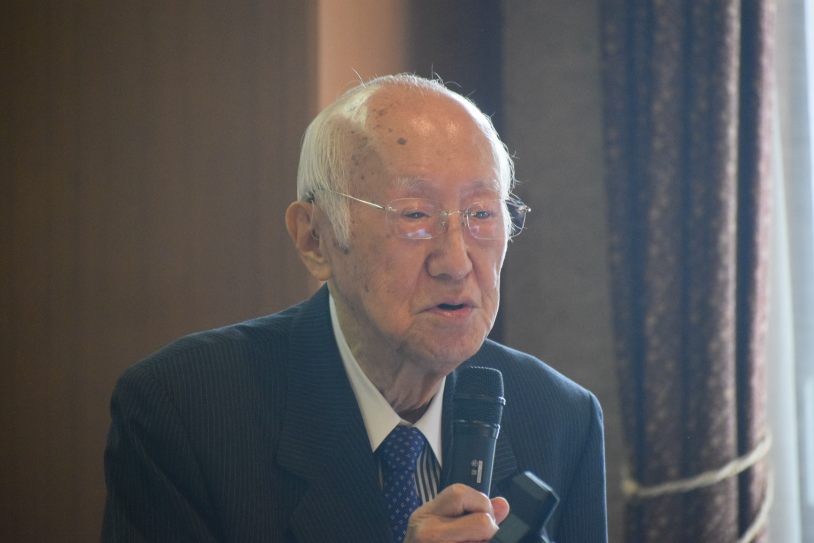加藤隆久氏(生田神社名誉宮司)